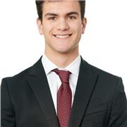 Me defino como un chico activo y con ganas de afrontar nuevos retos.
Daria clase a gente que se encuentra en la ESO